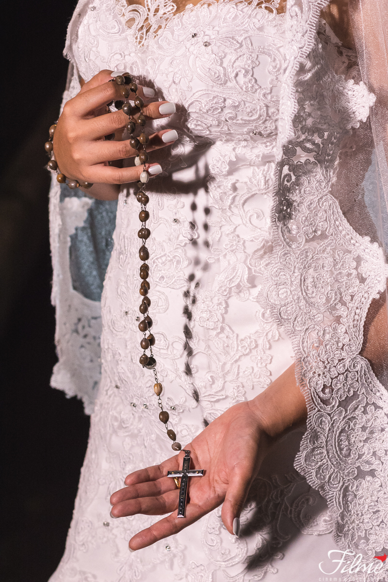 detalhe do terço da noiva