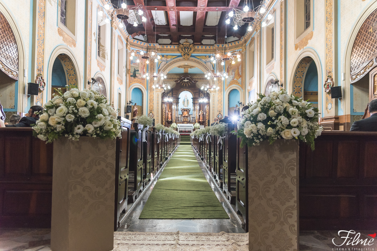 detalhe da decoração da igreja nossa senhora das graças em Guaratinguetá