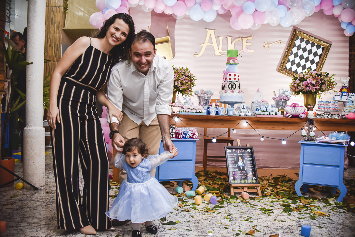 Papai e mamãe com Alice