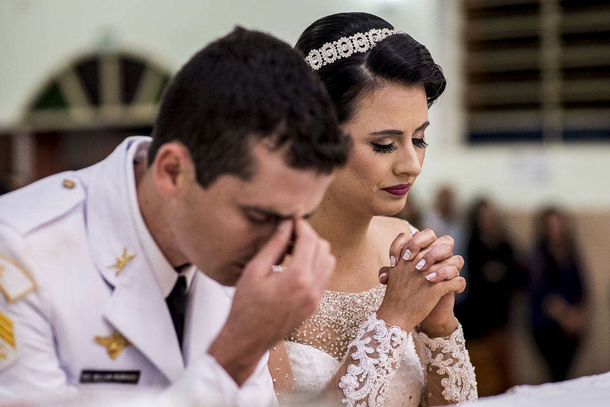 Momento de oração dos noivos