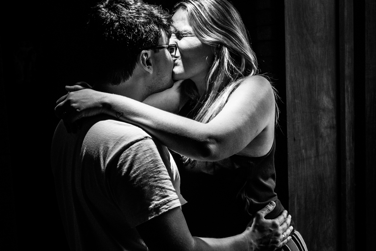 pre-wedding , no vagão beer, na cervejaria, vila st gallen em teresopolis, foto neumanns