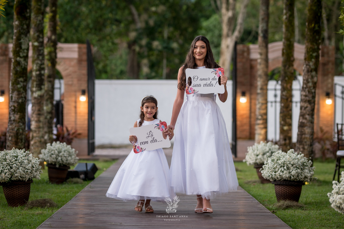 Entrada de damas de honra