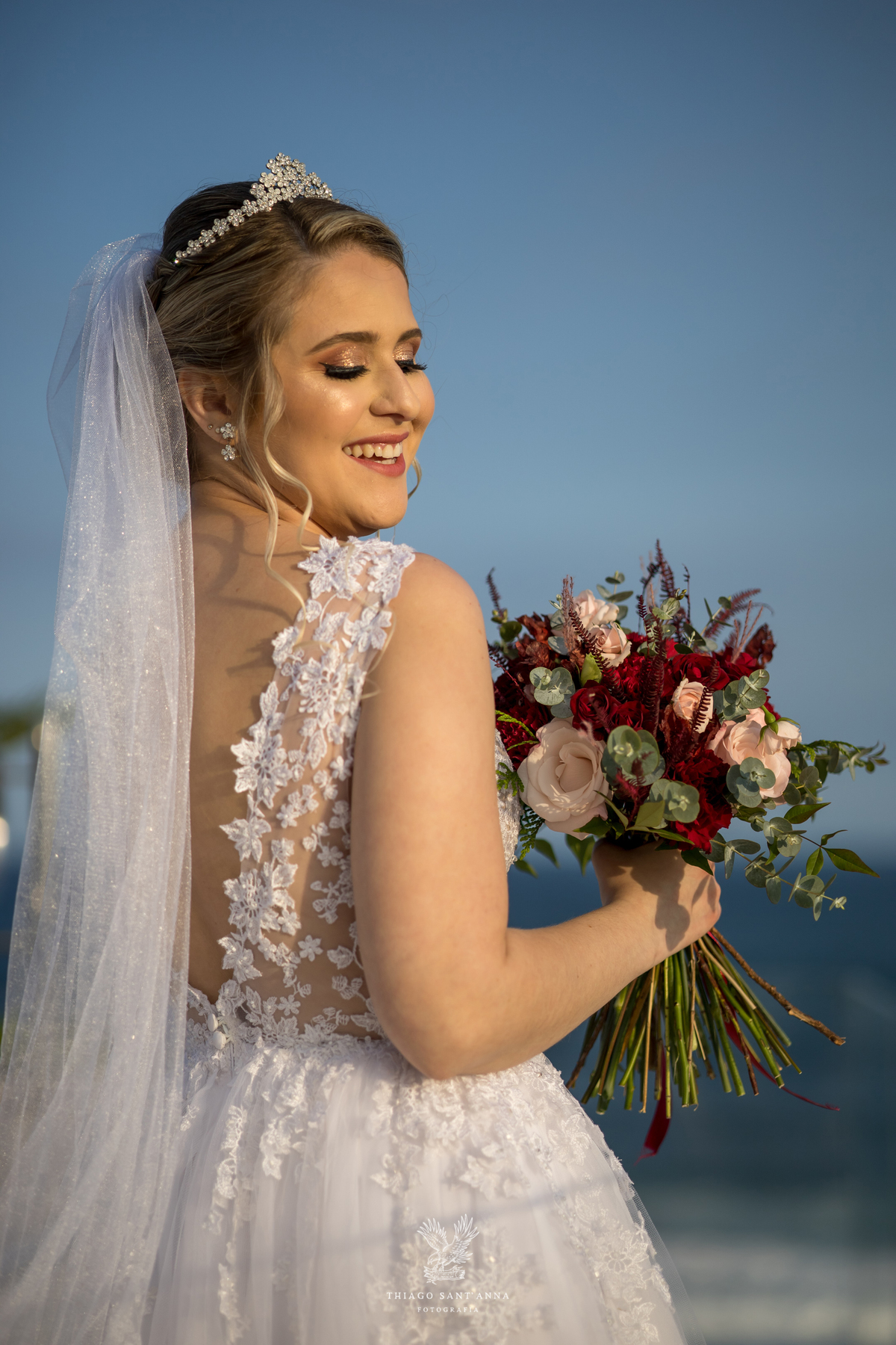 Making of da noiva sacada hotel maquiagem make buquê vestido véu grinalda