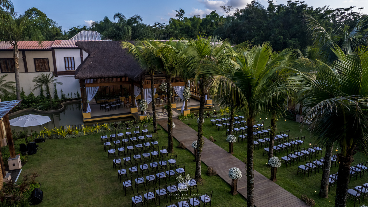 Área de cerimônia ambiente externo arborizado