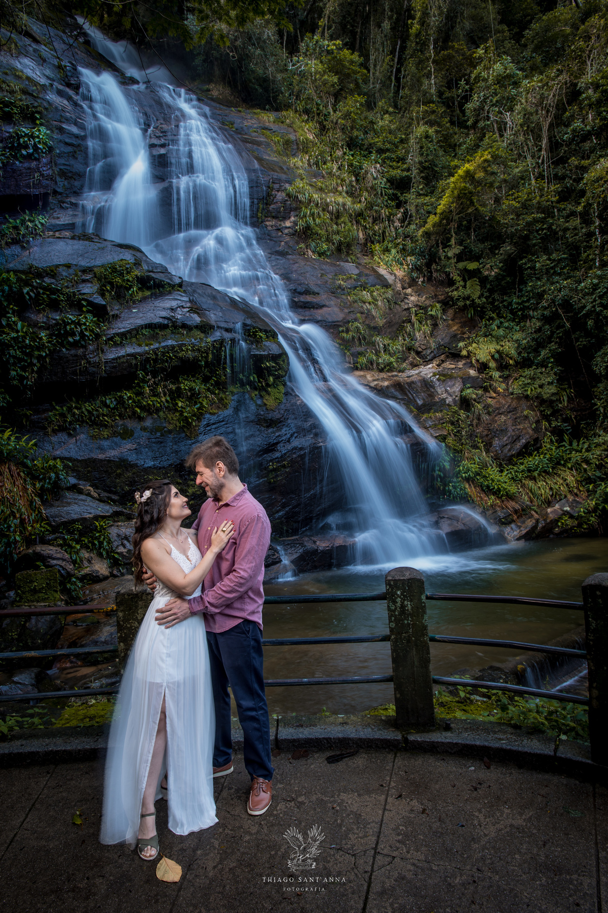 Ensaio pré wedding ambiente externo cachoeira floresta da tijuca