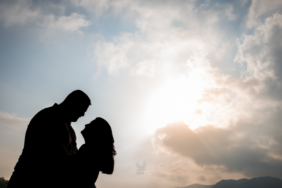 Ensaio pré wedding ambiente externo camboinhas niterói céu