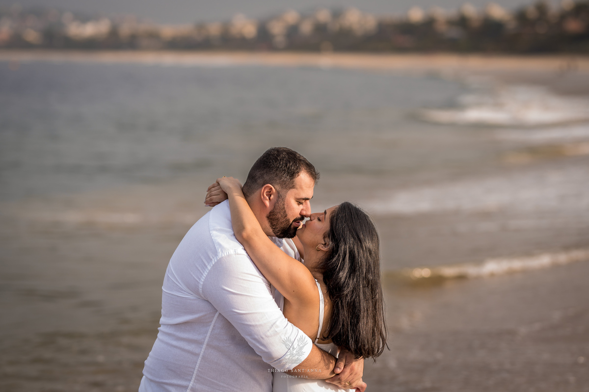 Ensaio pré wedding ambiente externo camboinhas niterói paisagem praia