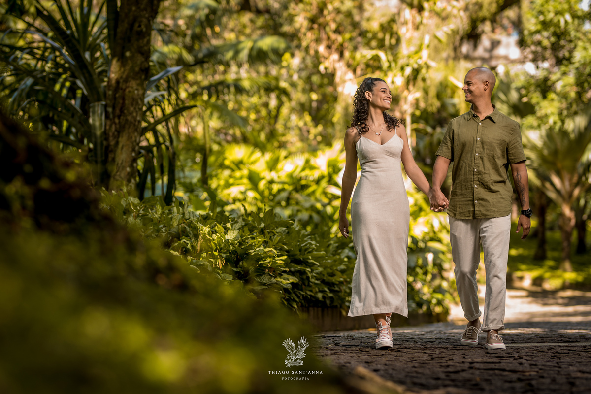 Ensaio pré wedding ambiente externo paisagem jardim 