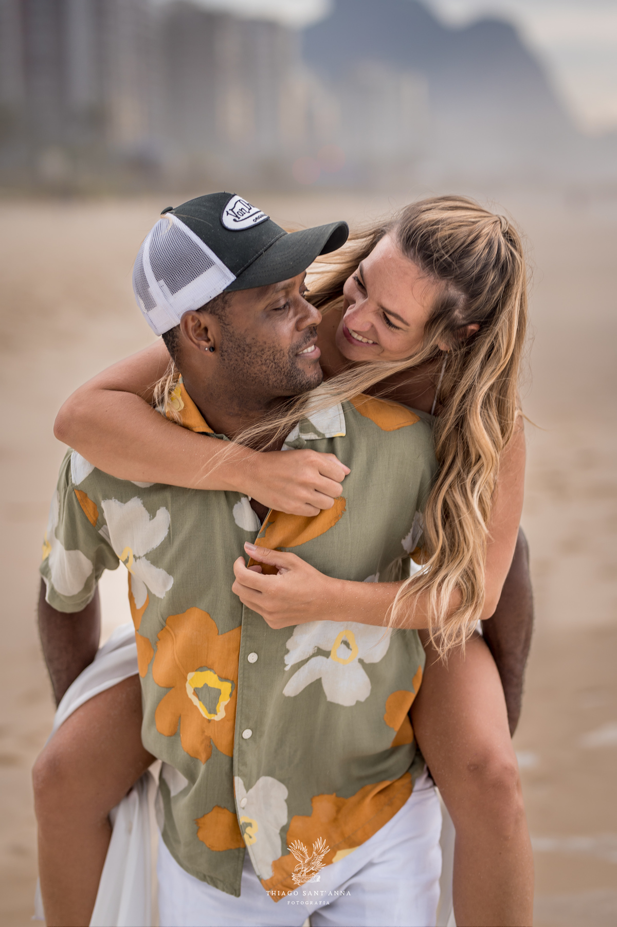 Imagem pre wedding na praia da barra