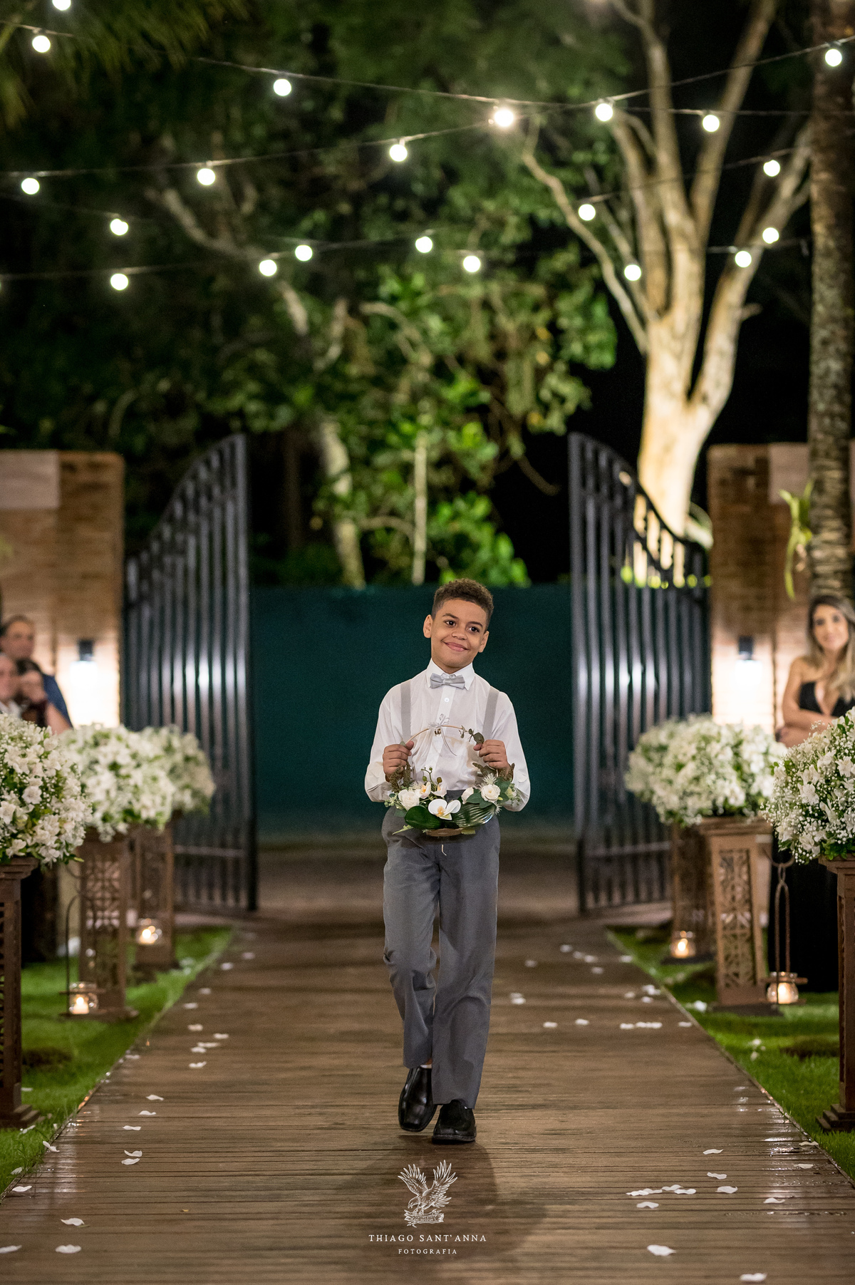 Pagem na cerimônia do casamento.