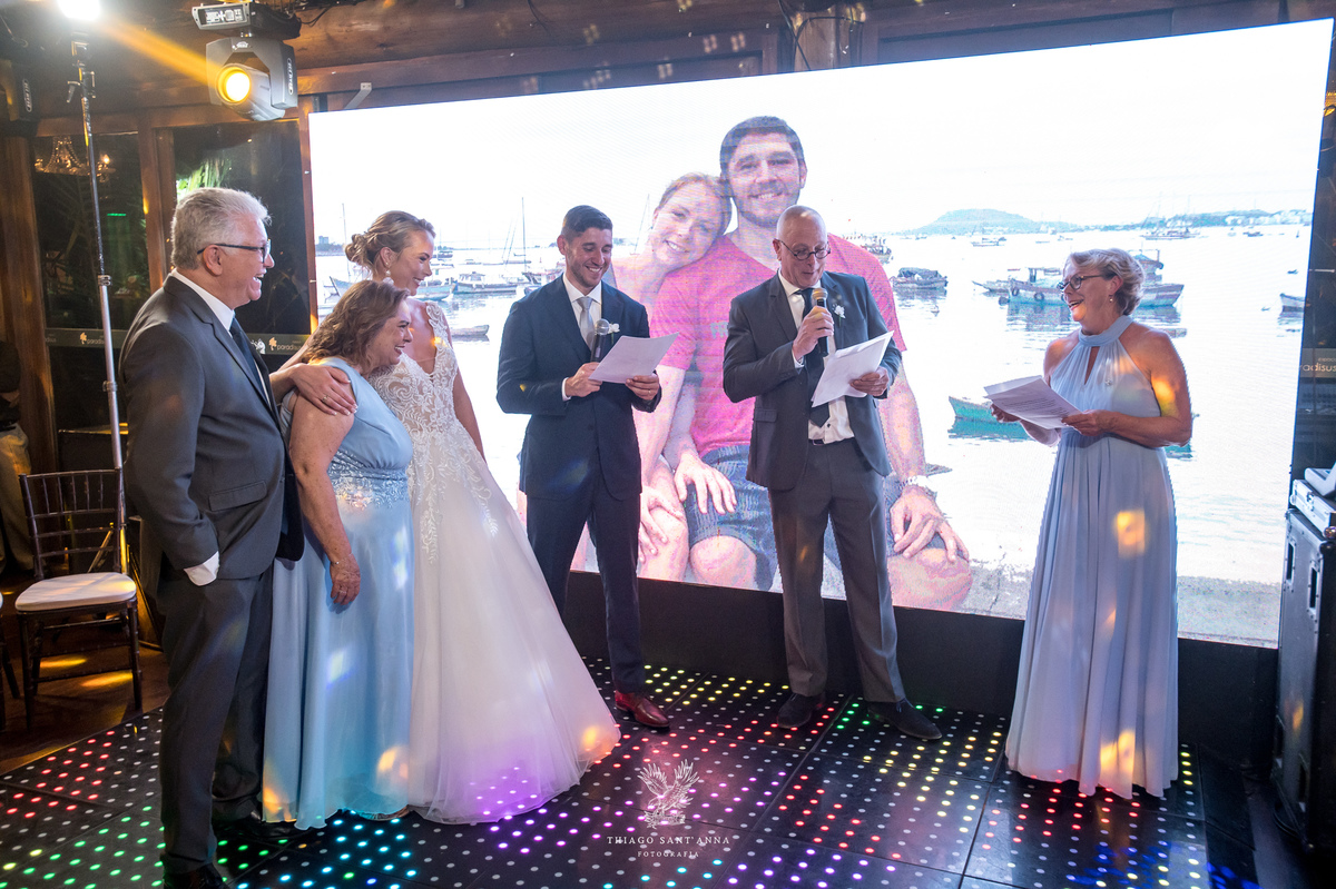 Discurso do noivo na festa de casamento.