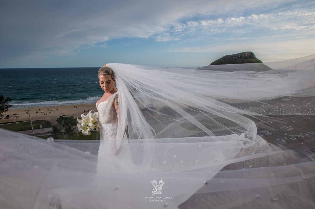 Inspiração de foto noiva com véu.