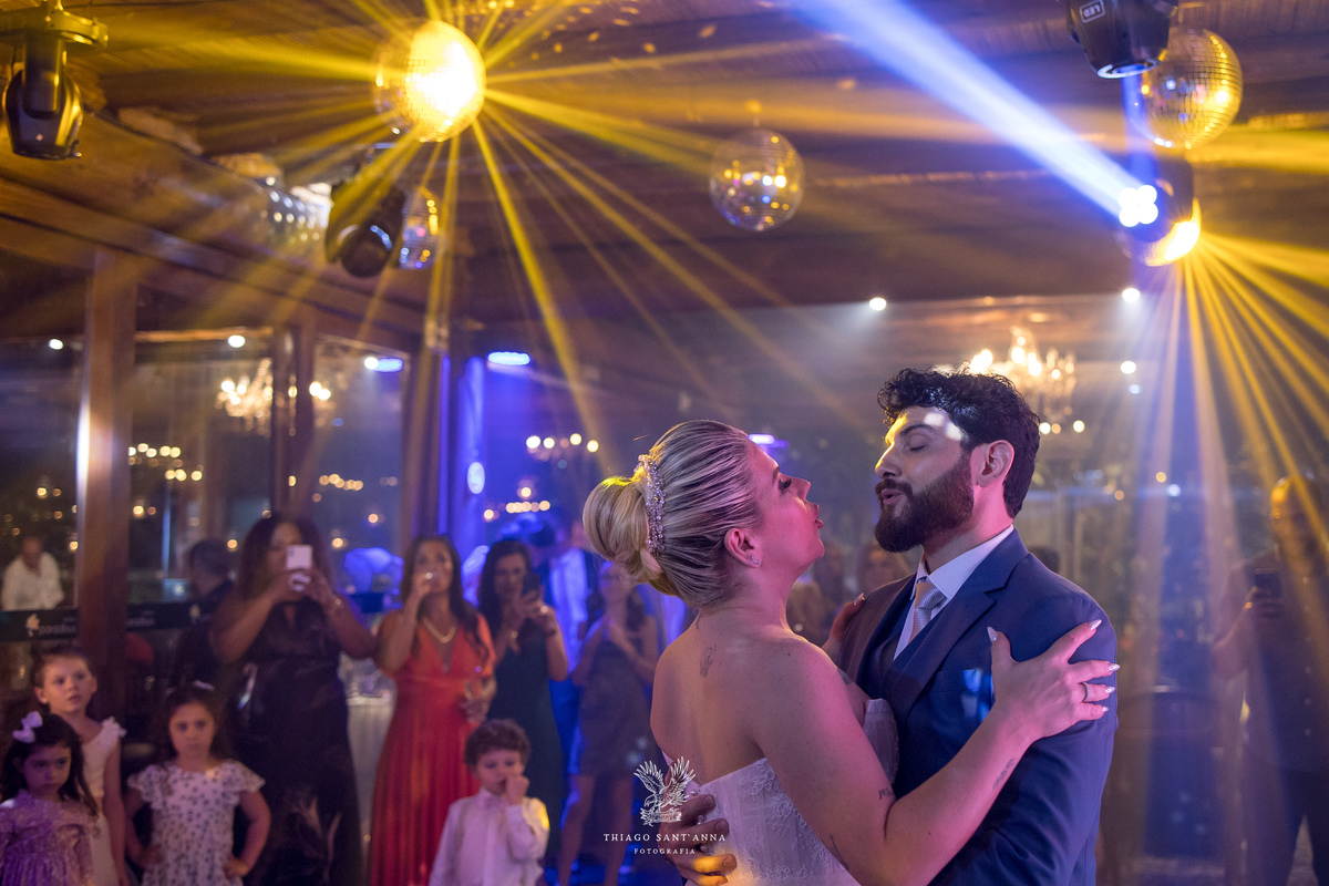 Abertura da pista de dança casamento.
