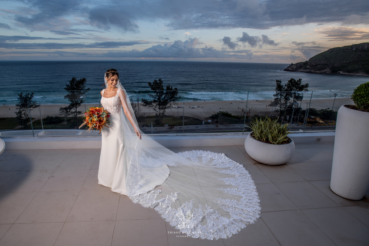 Vestido de noiva com véu ideias.