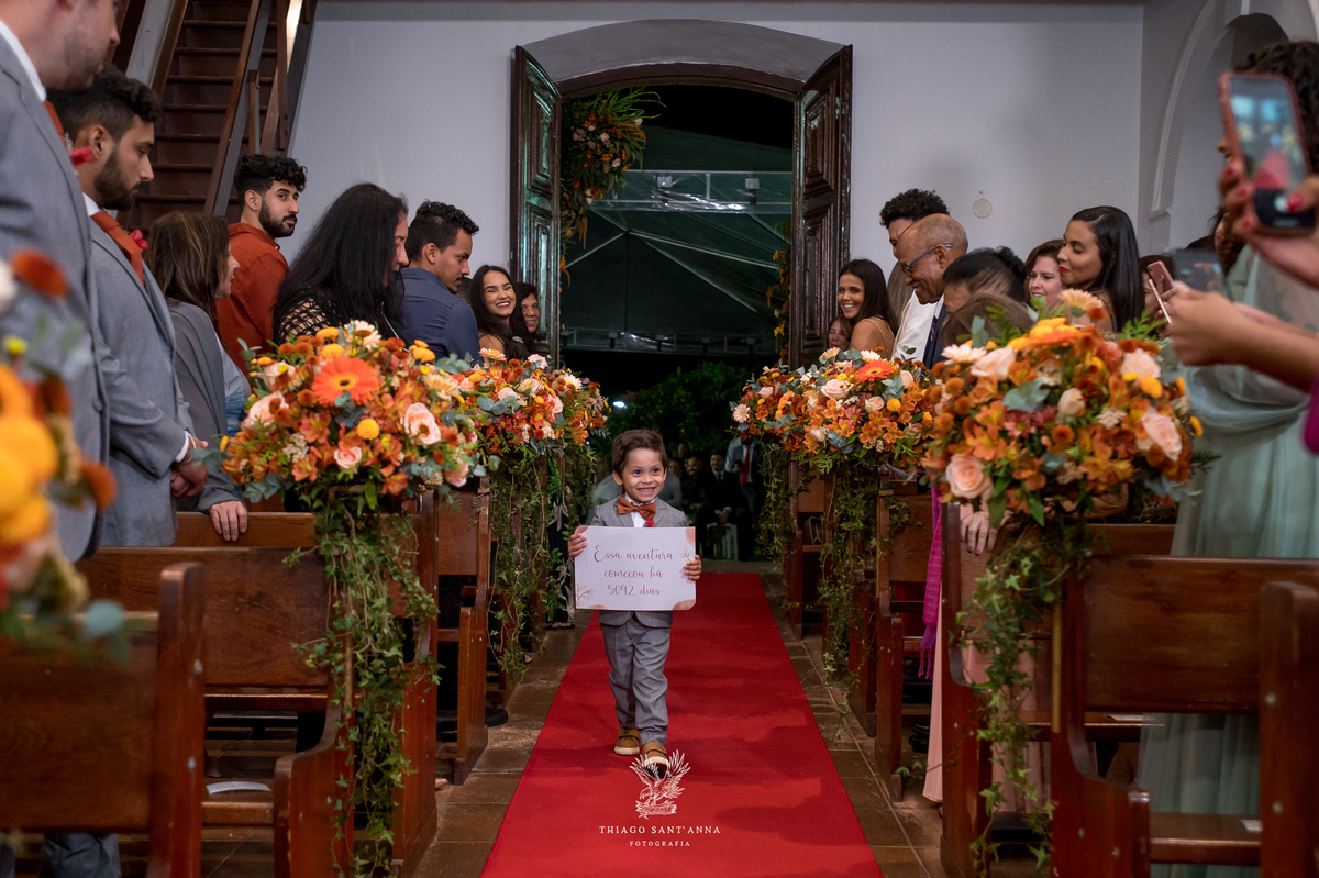 Pagem com plaquinha casamento.