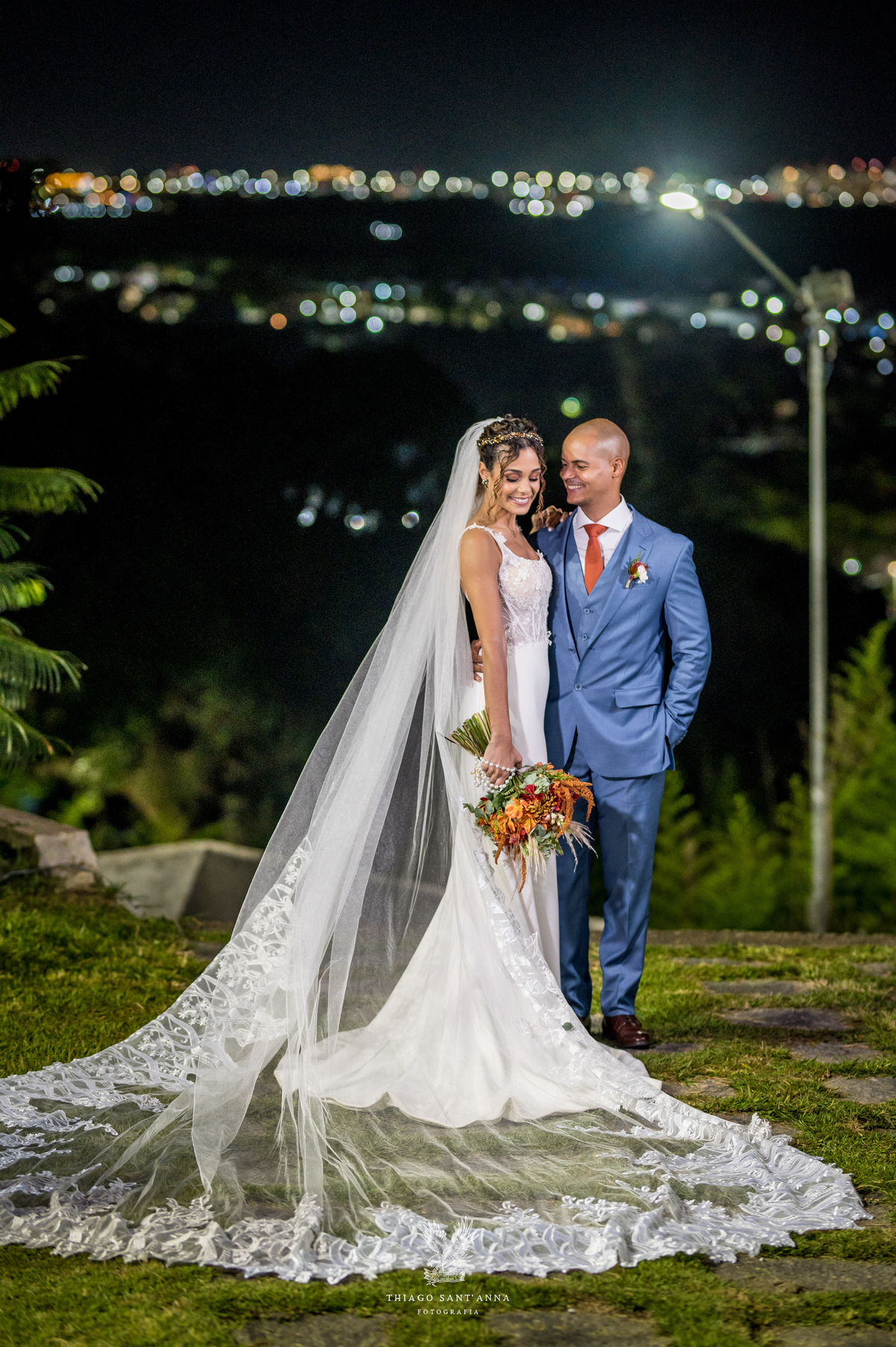 Inspiração foto noivos pós cerimônia casamento.