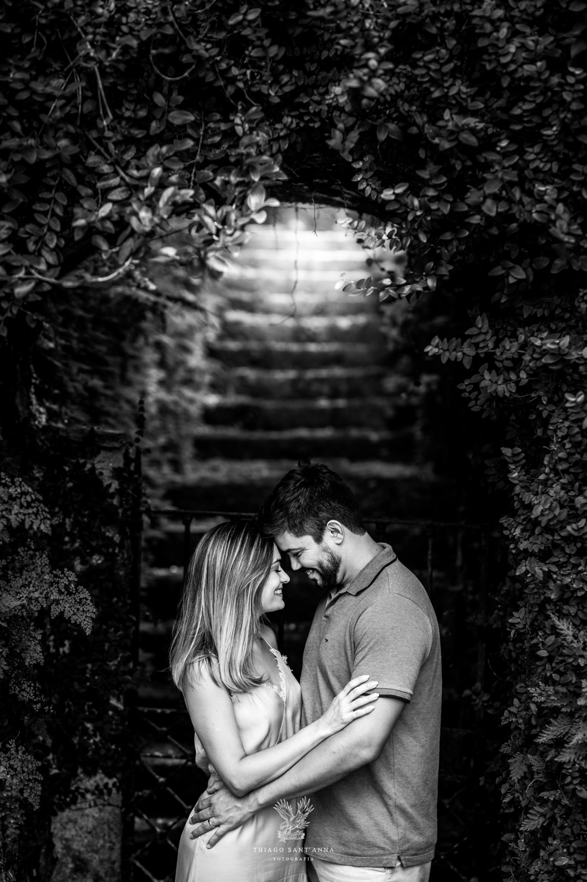 Ideia de foto em casal ensaio de casamento.