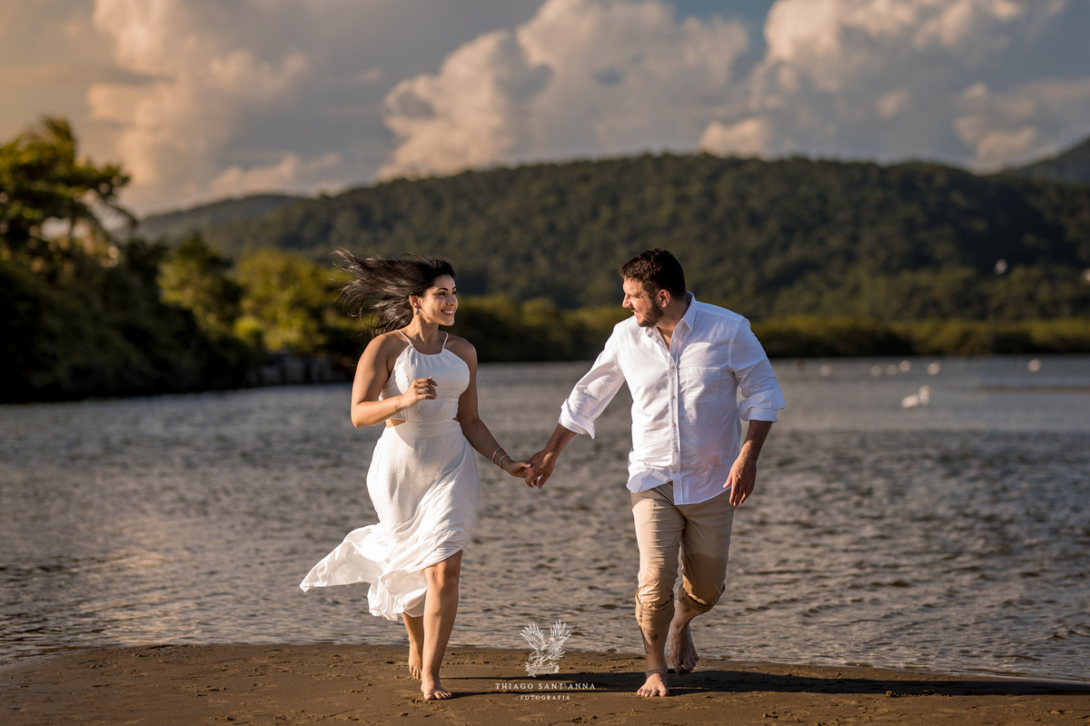Ensaio no lago para casamento ideia de foto.