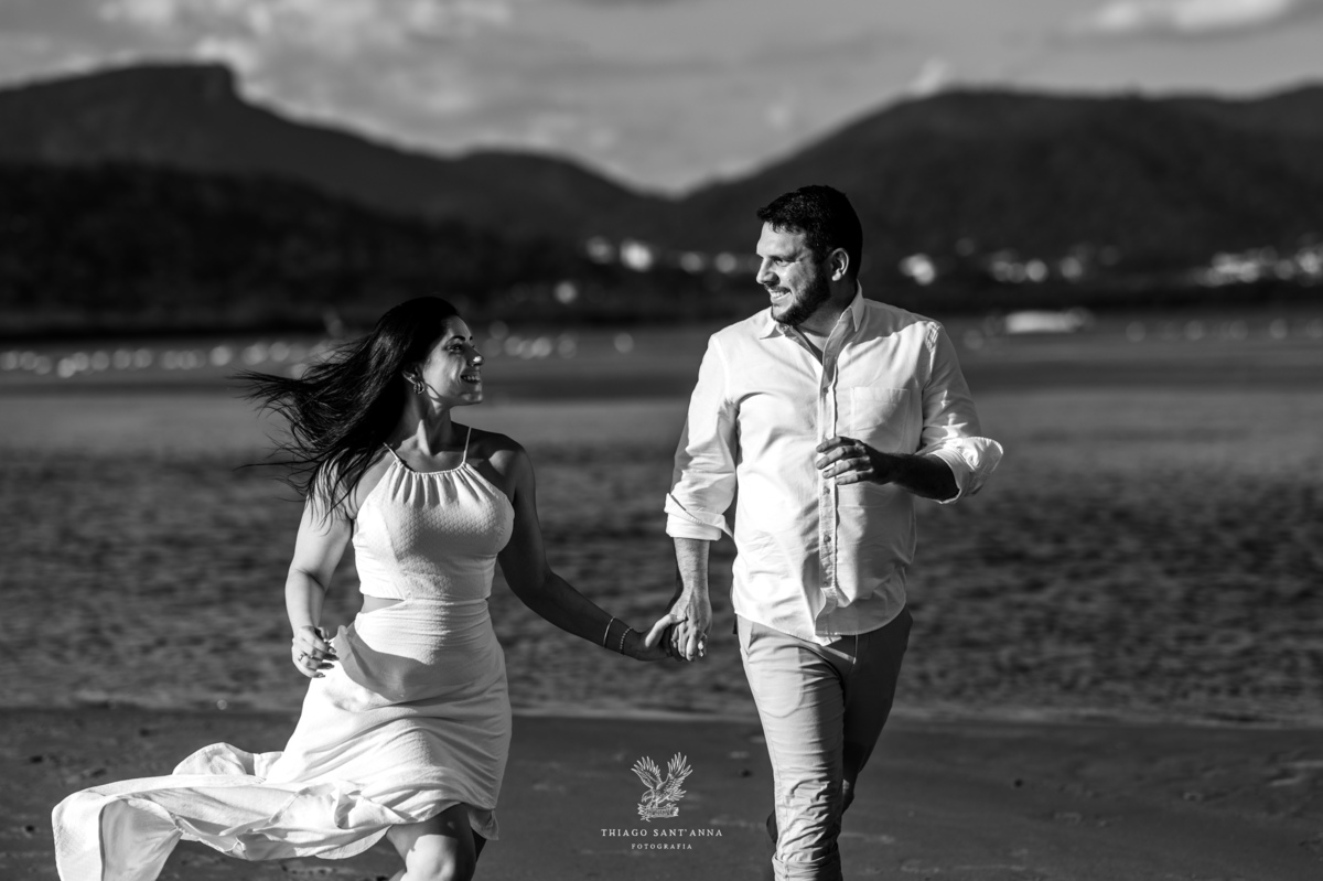 Ideia de foto para ensaio de casamento.