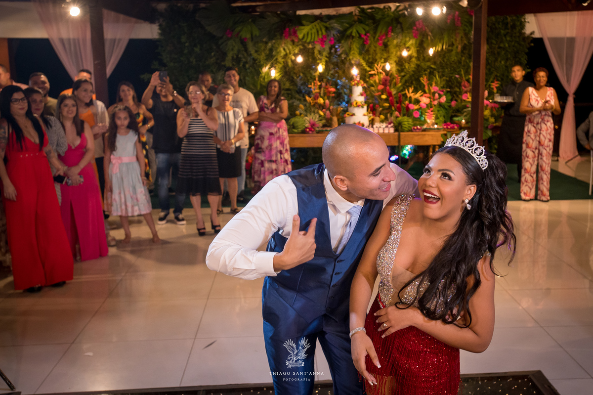 Dança com o pai festa de 15 anos.