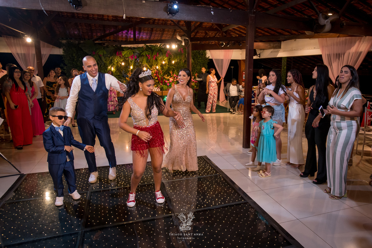 Dança com a família 15 anos.