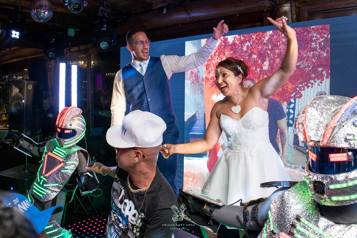 Ideia de abertura da pista de dança festa de casamento.