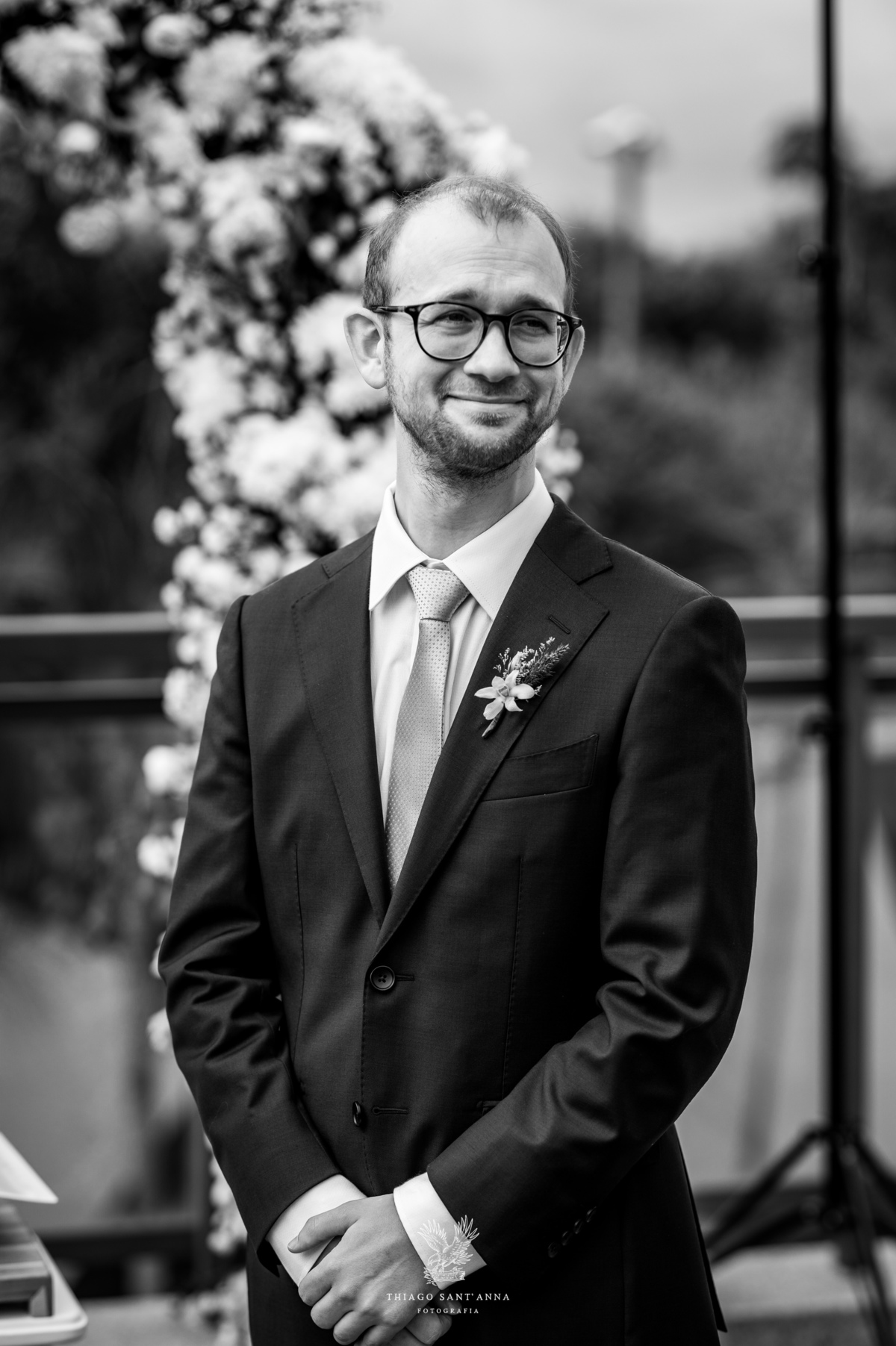 Reação do noivo ao ver a noiva.