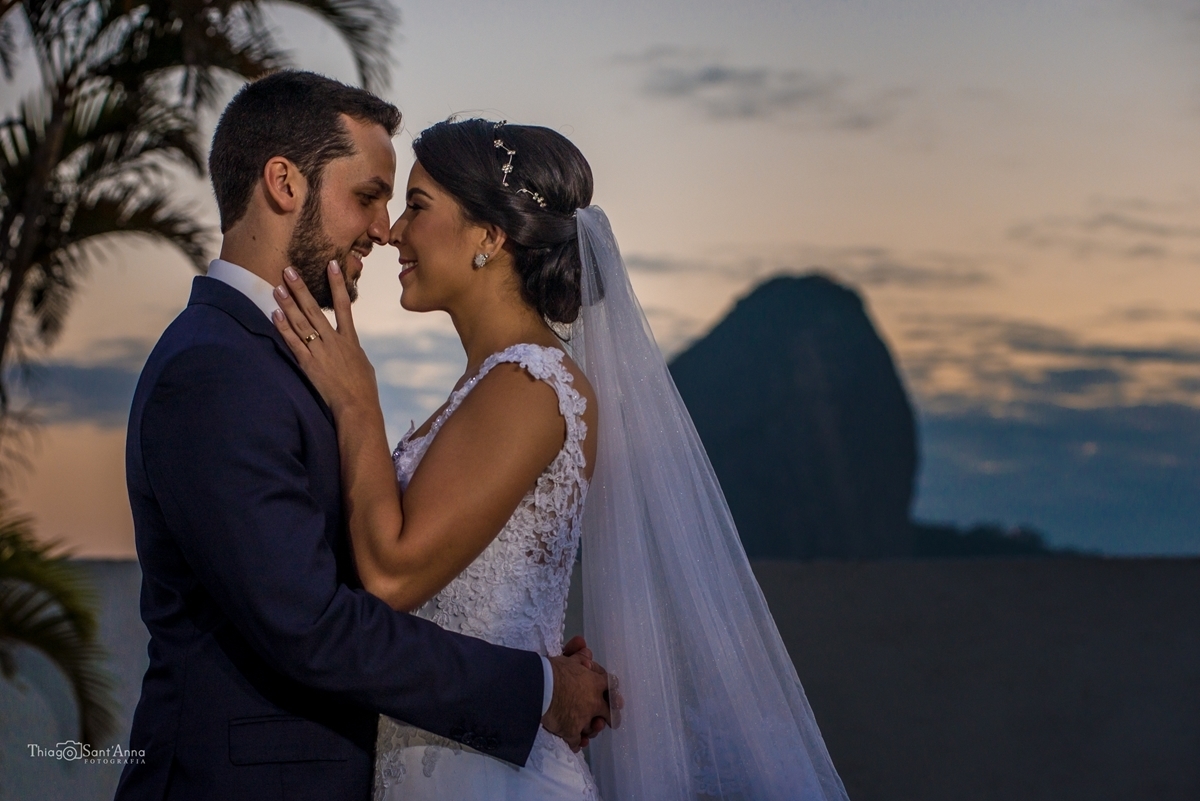 Pose Noivos em casamento ao ar livre no Rio de Janeiro