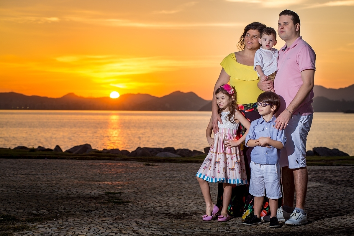 Linda Família em ensaio de foto no amanhecer do aterro do flamengo