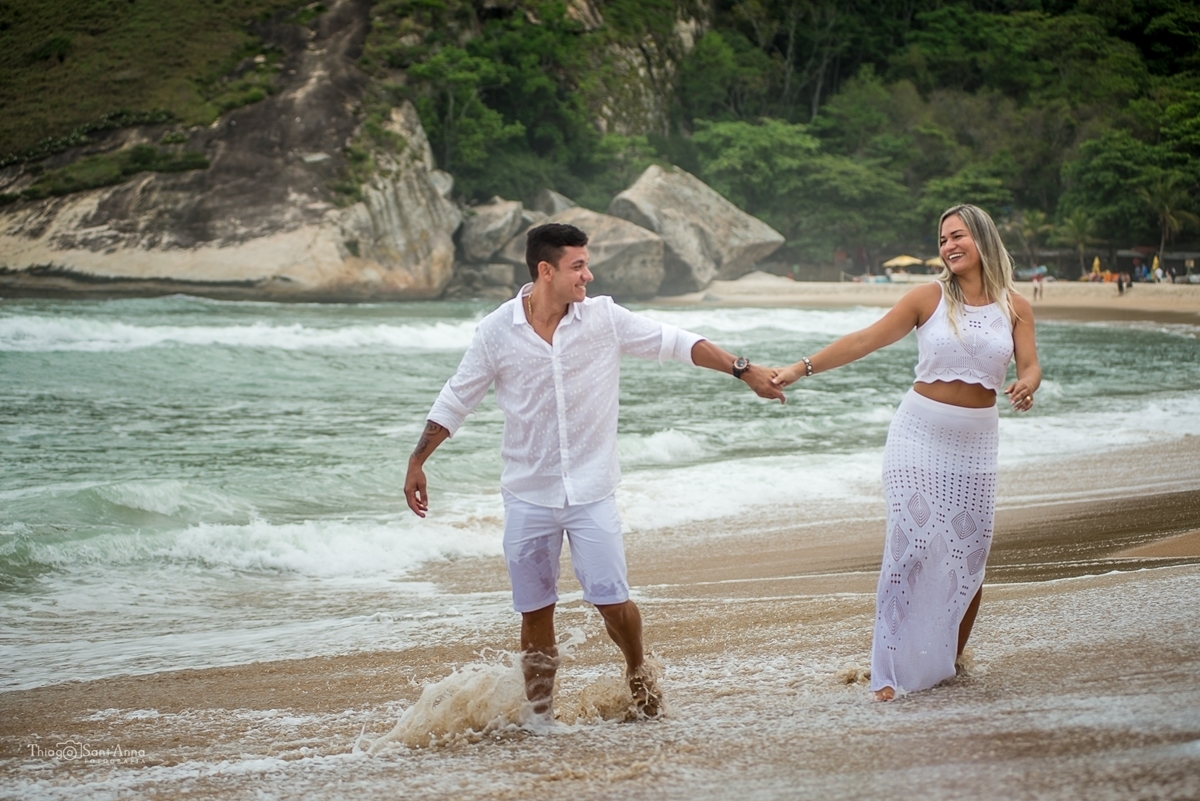 Ensaio pré-wedding na praia