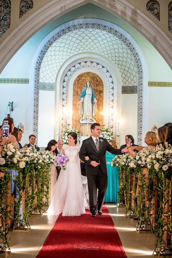 Saída dos noivos da Igreja