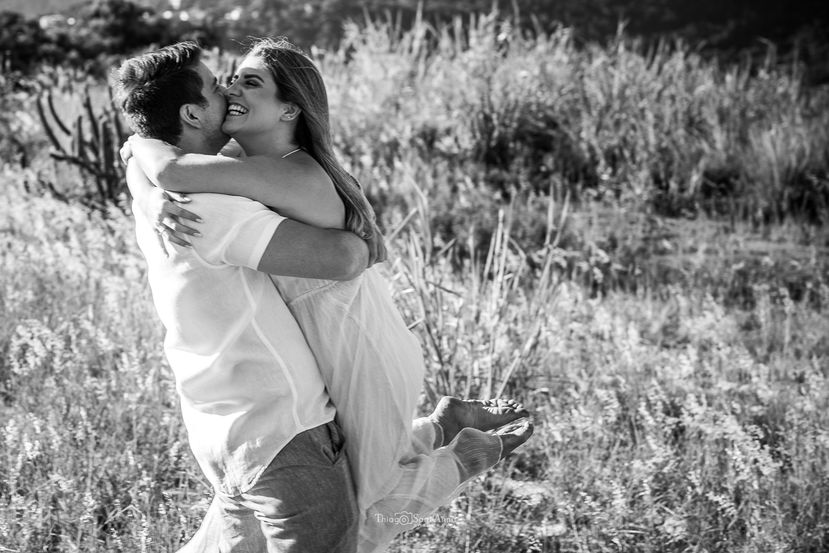 Ensaio de casal  em preto e branco por Thiago Sant' Anna Fotografia.