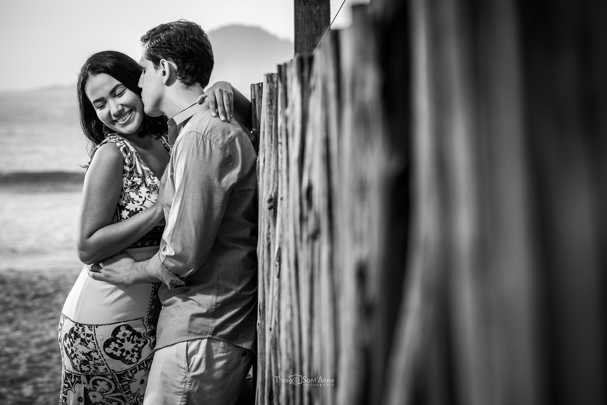 Ensaio pré casamento na praia por Thiago Sant' Anna Fotografia.