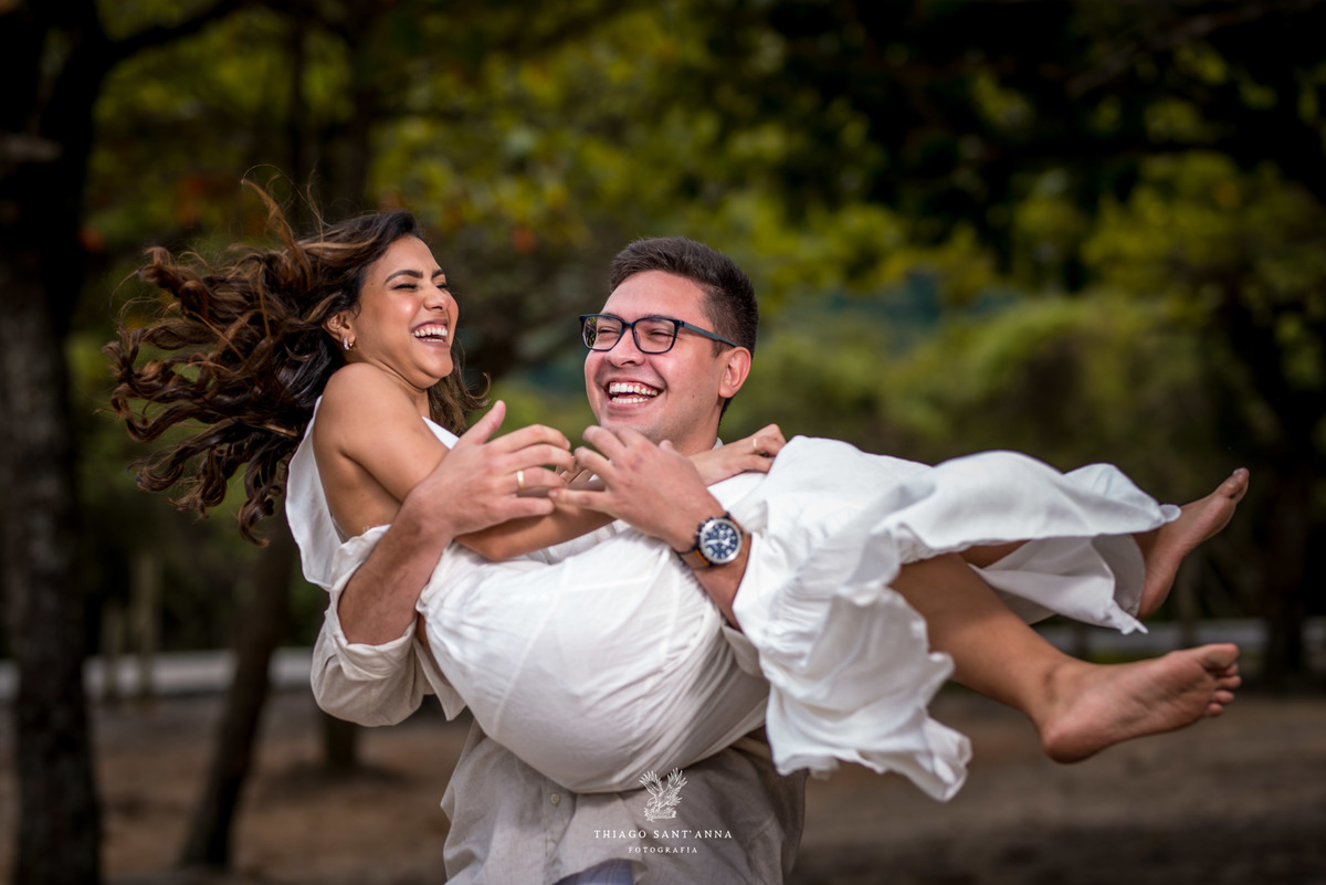 ensaio casal paisagem praia montanhas árvores