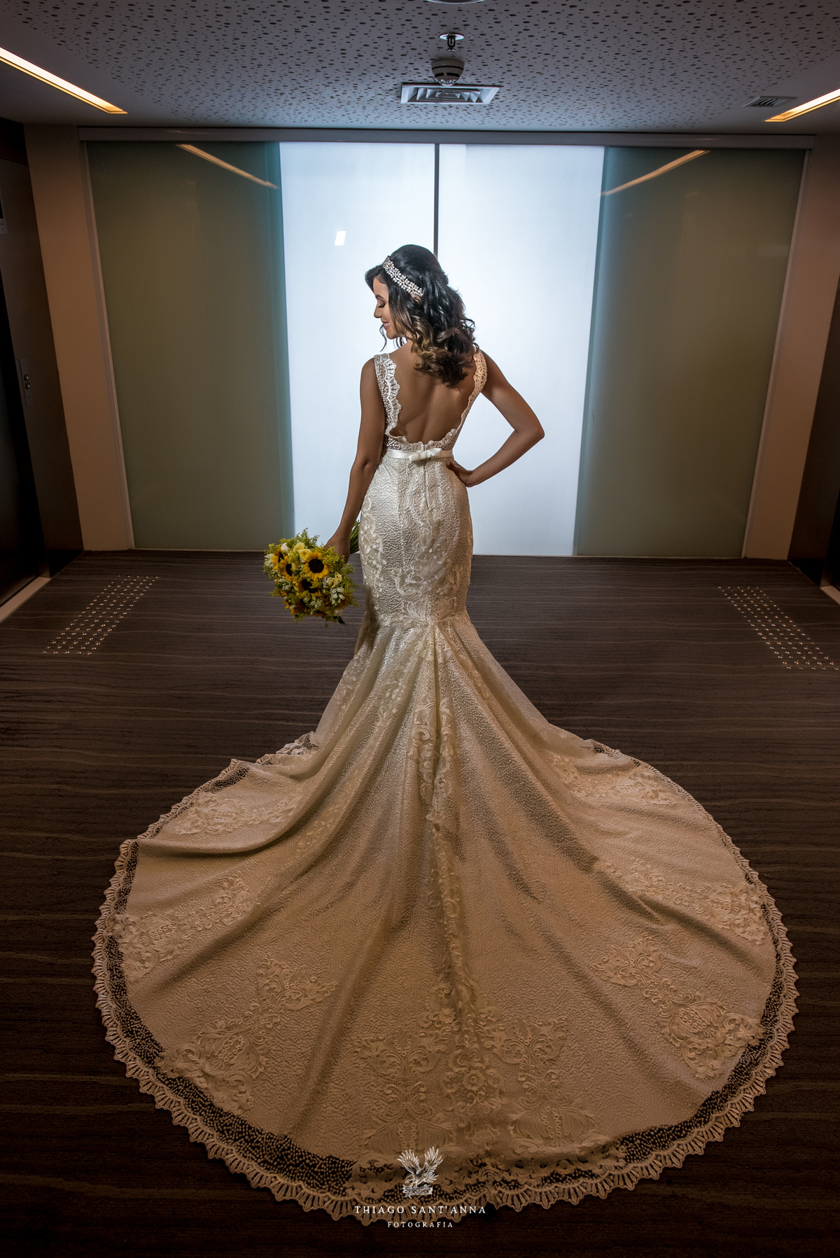 noiva vestido buque amarelo