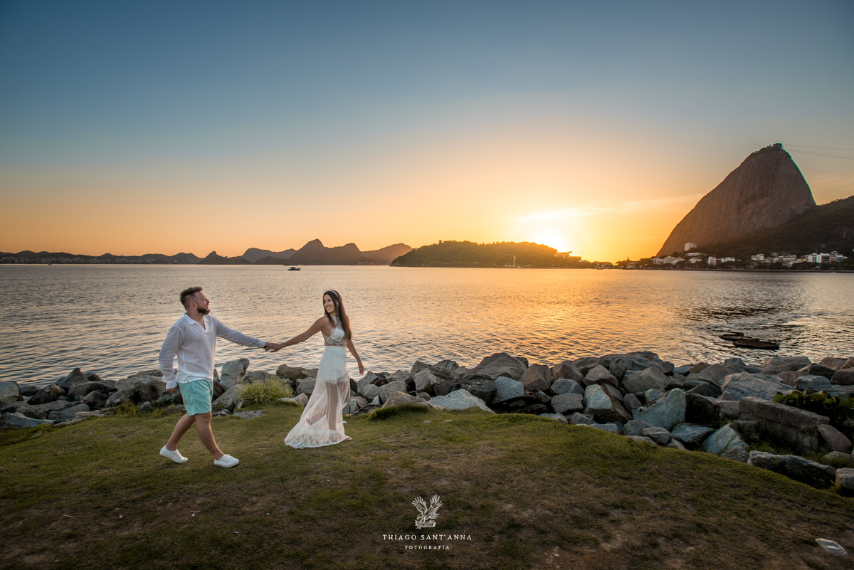 ensaio casal paisagem praia por do sol Pão de Açúcar