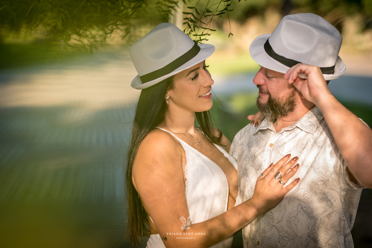 ensaio casal paisagem por do sol vegetação
