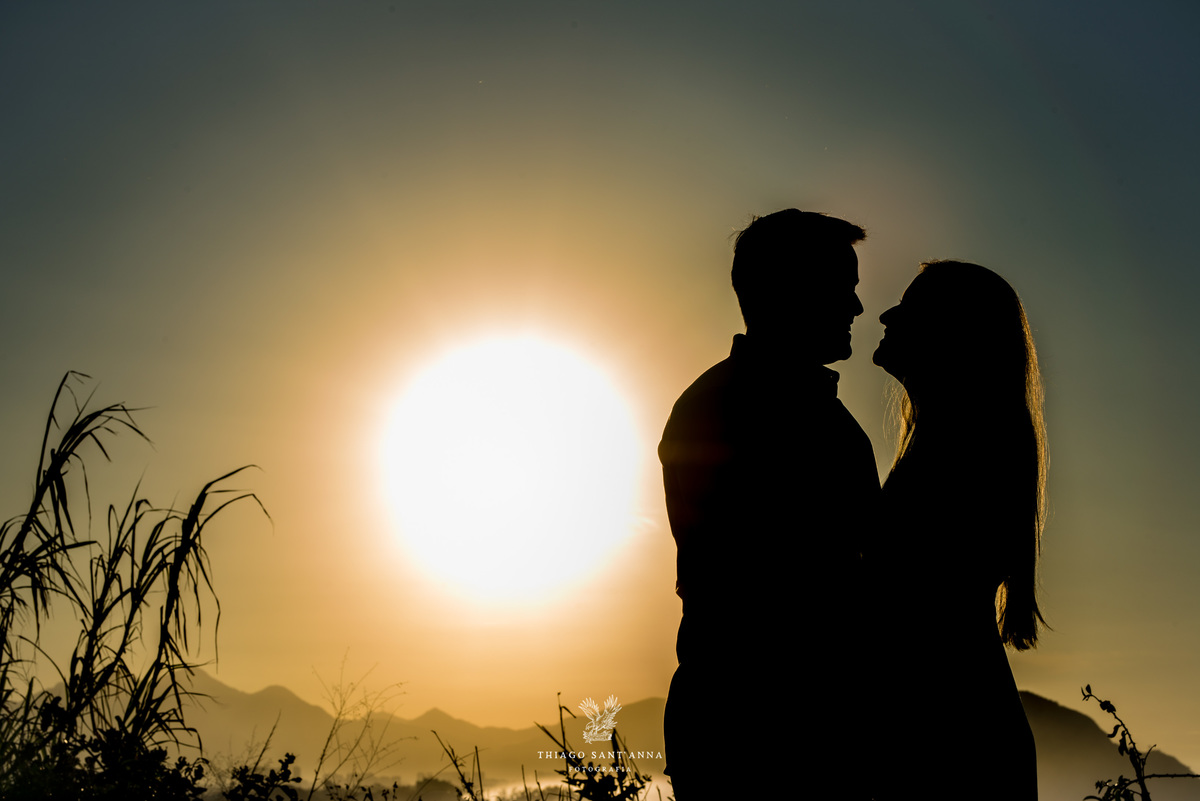 ensaio casal por do sol silhueta
