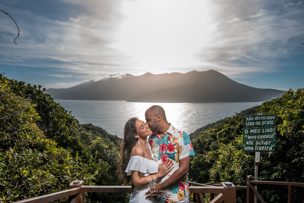ensaio casal ambiente externo paisagem praia vegetação 