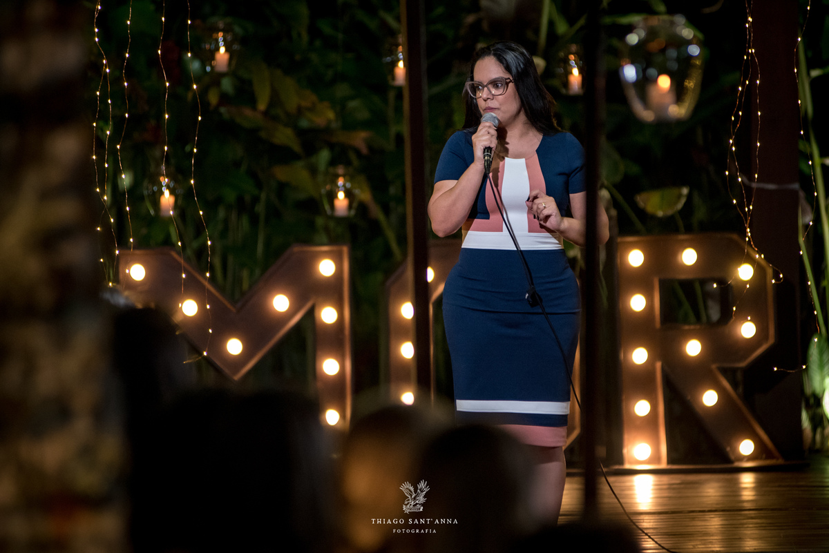cobertura desfile Agatha noivas apresentadora luzes letreiro luminoso