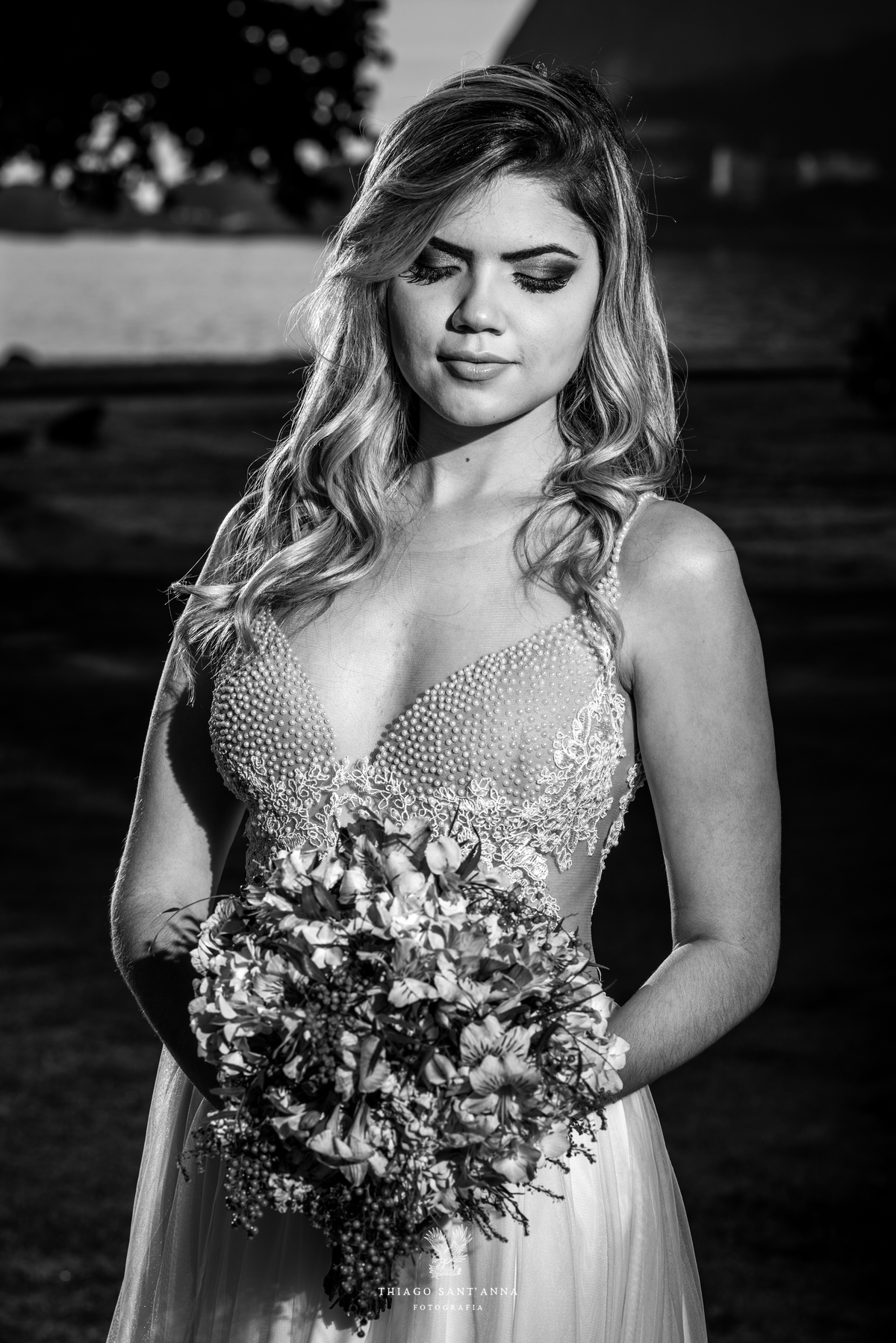ensaio editorial noiva vestido bordado preto e branco
