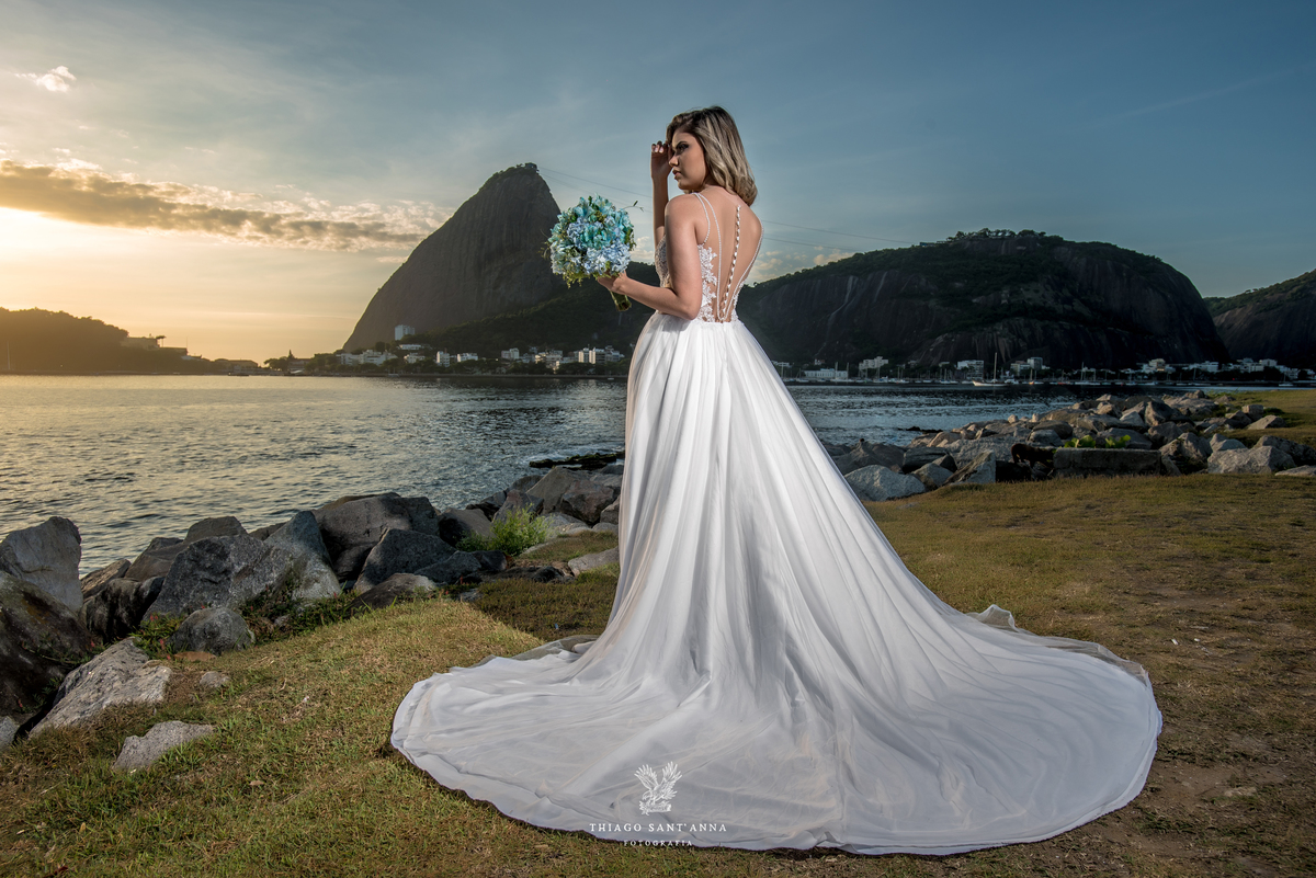 ensaio editorial noiva vestido paisagem praia pão de açúcar