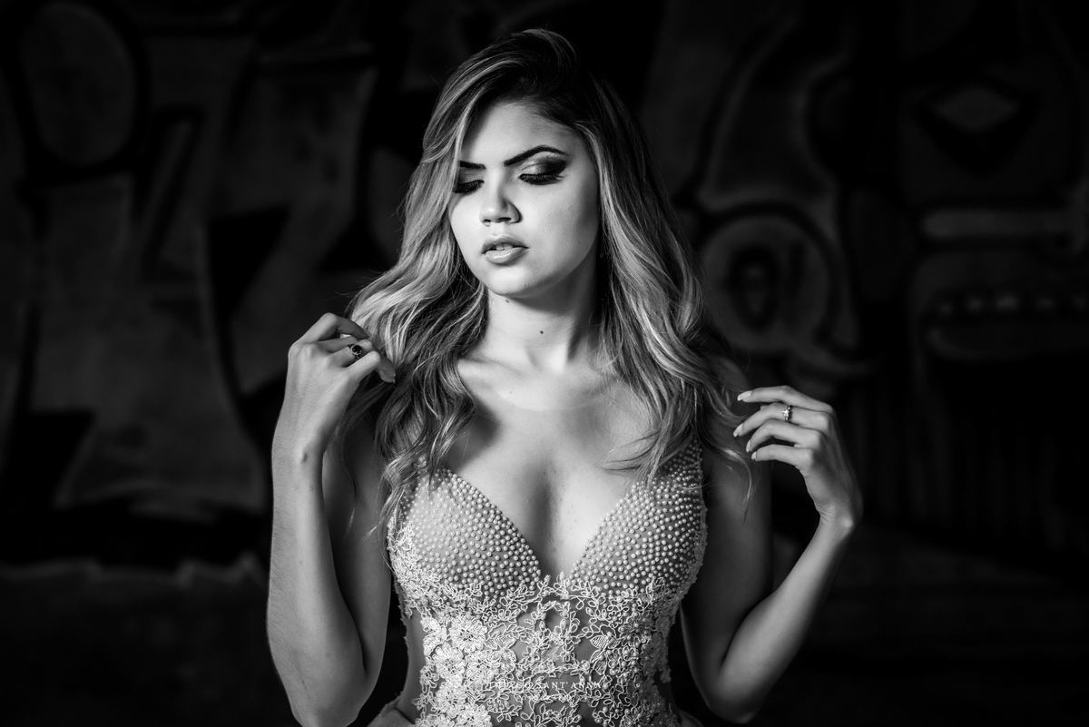 ensaio editorial noiva vestido renda pérolas preto e branco