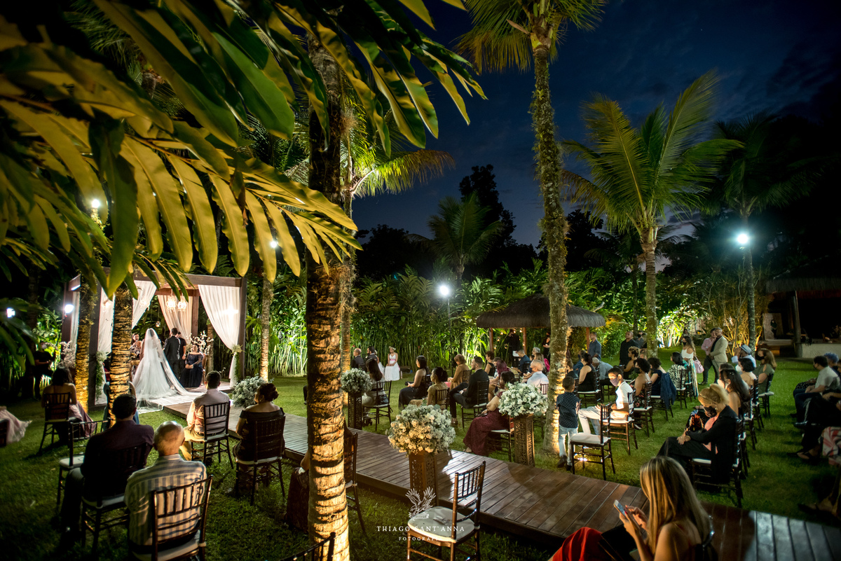 noivos no altar cerimônia sítio 