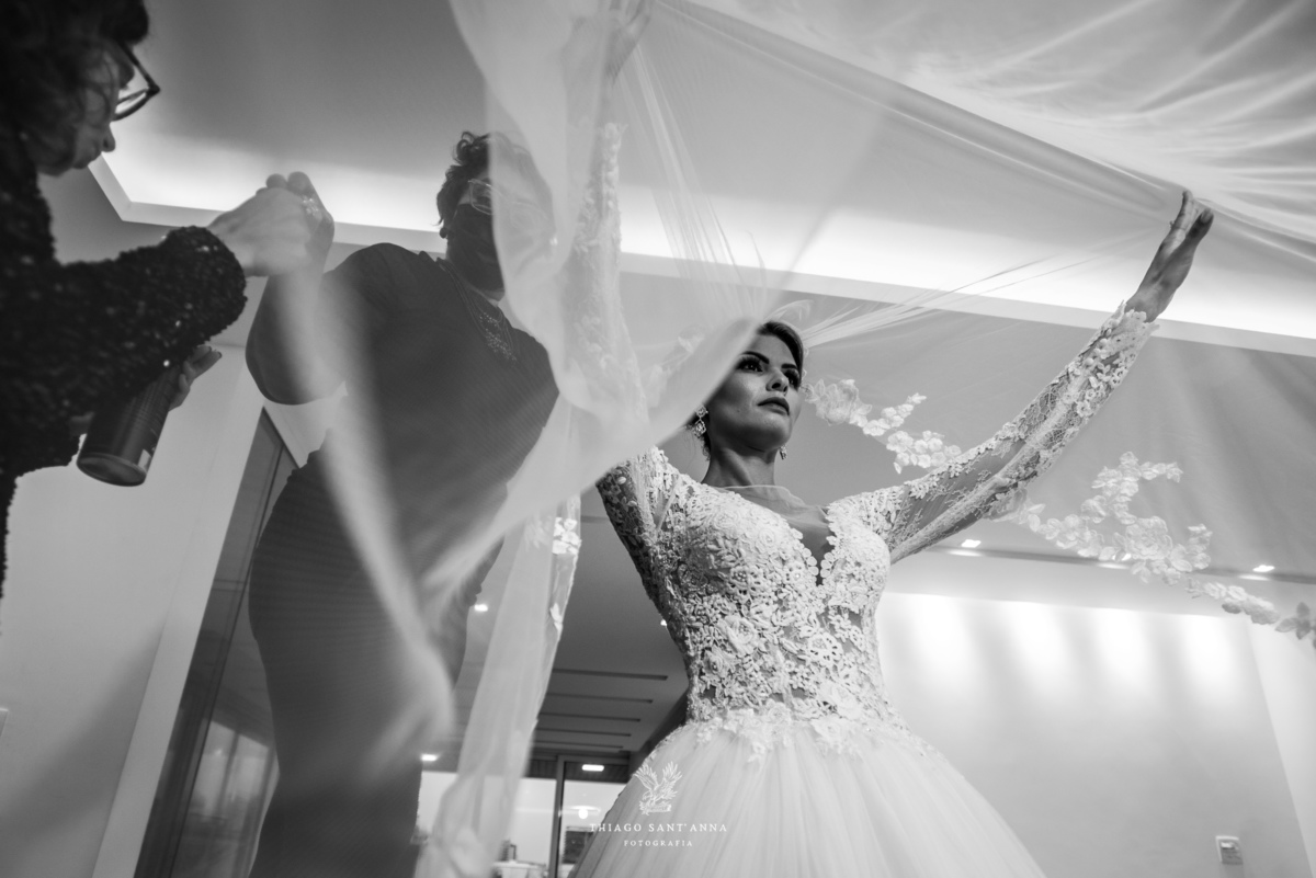 noiva véu preto e branco