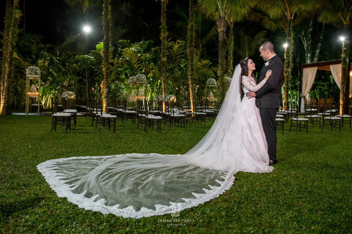 noivos pós cerimônia 