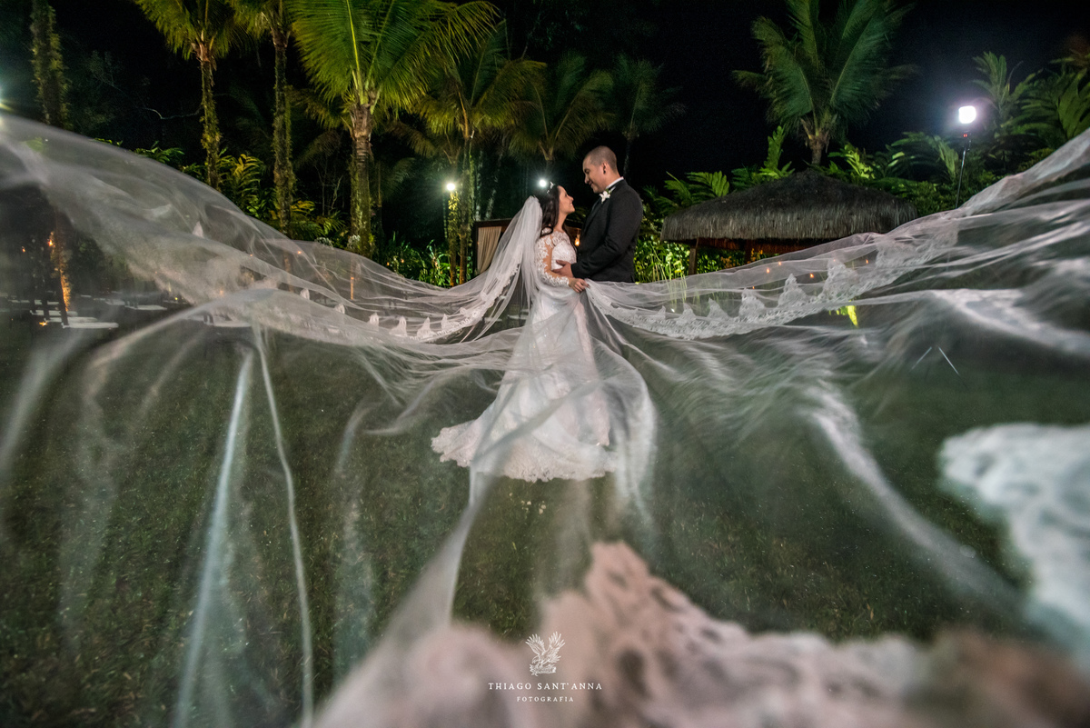 noivos pós cerimônia 