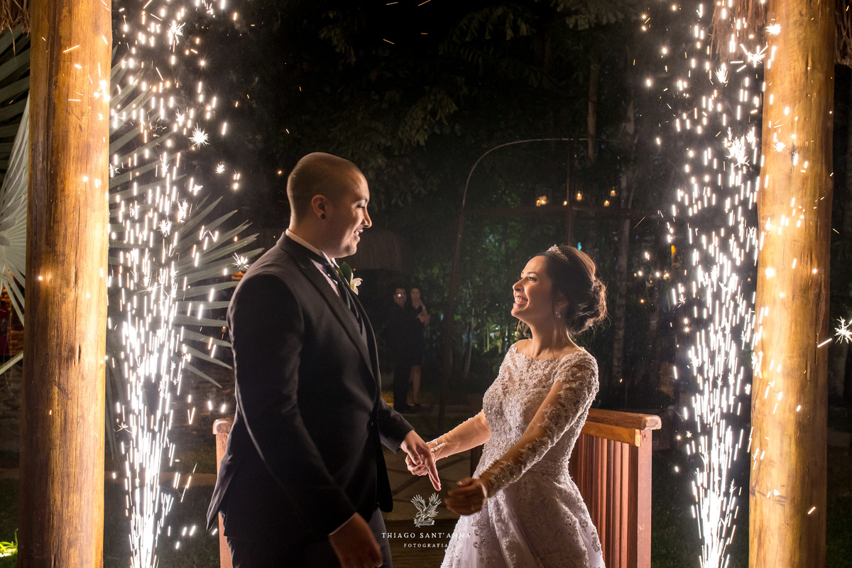 noivos pós cerimônia 