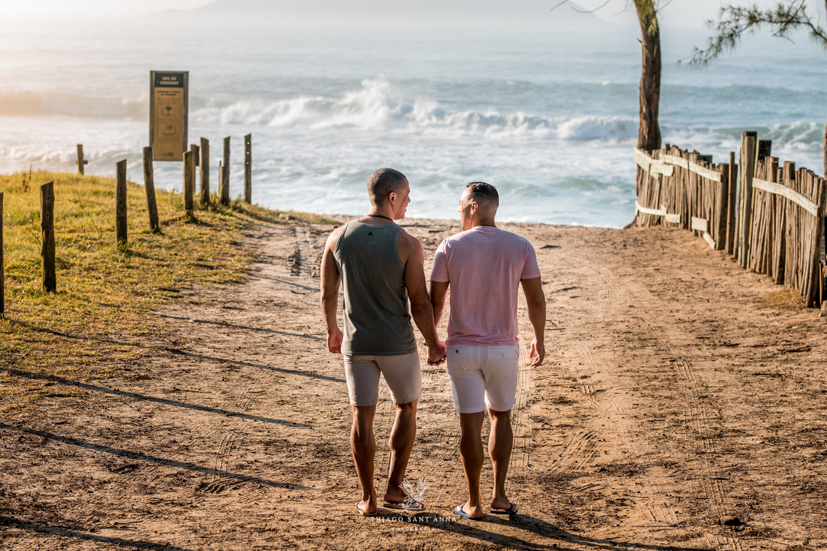 Pré wedding casal ambiente externo paisagem praia