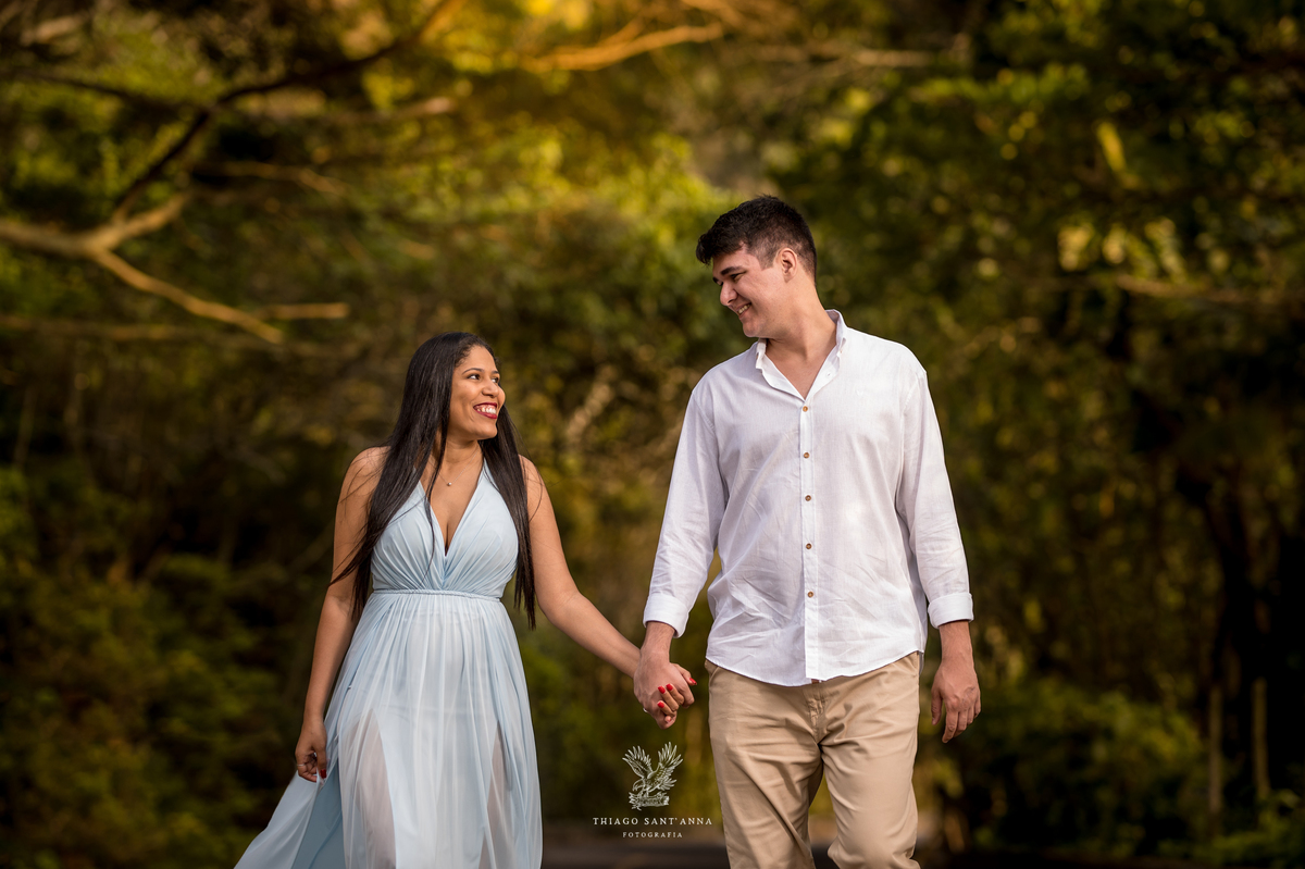 Pré wedding ambiente externo paisagem vegetação estrada